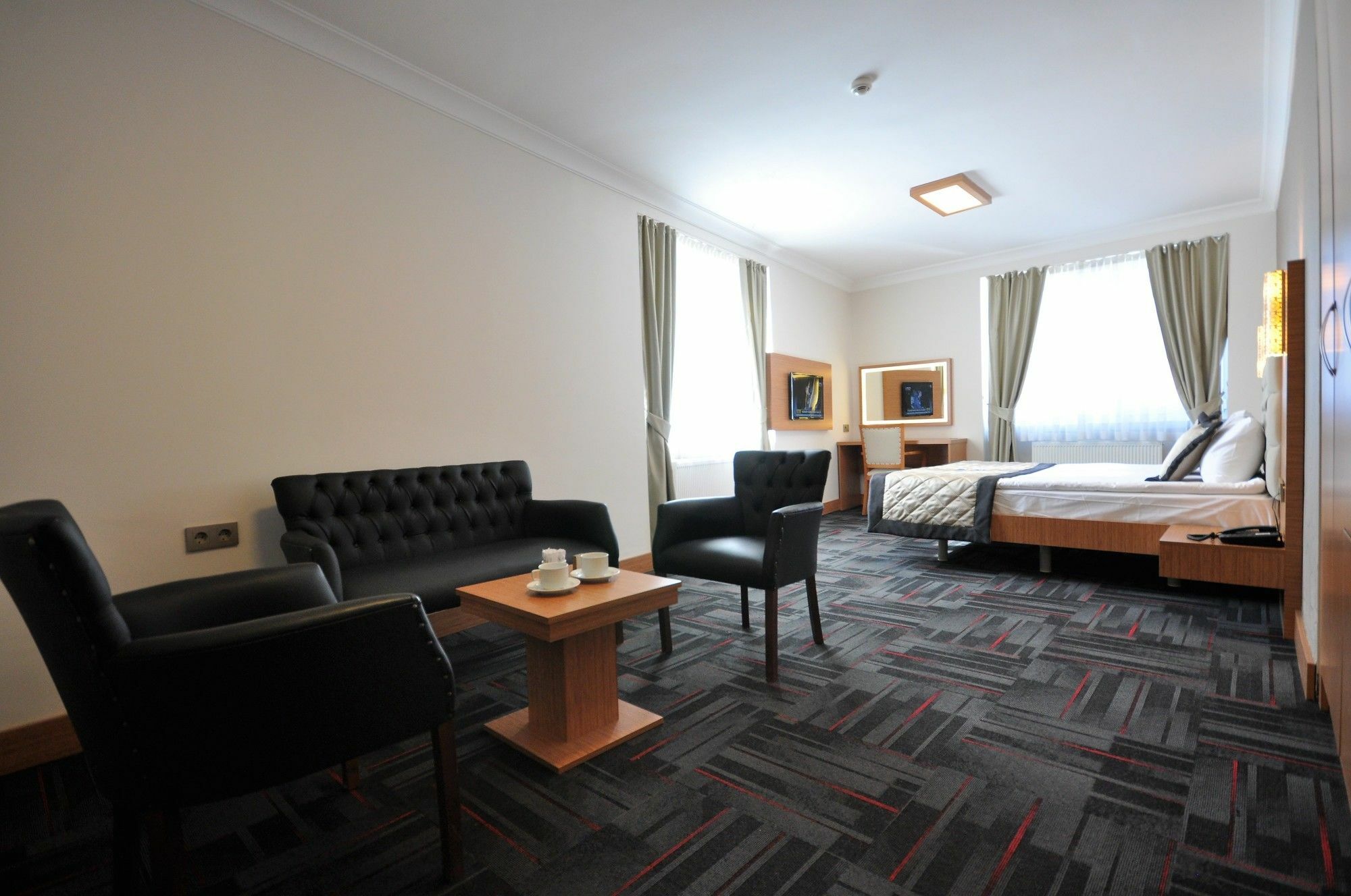 Double Comfort Hotel Анкара Экстерьер фото