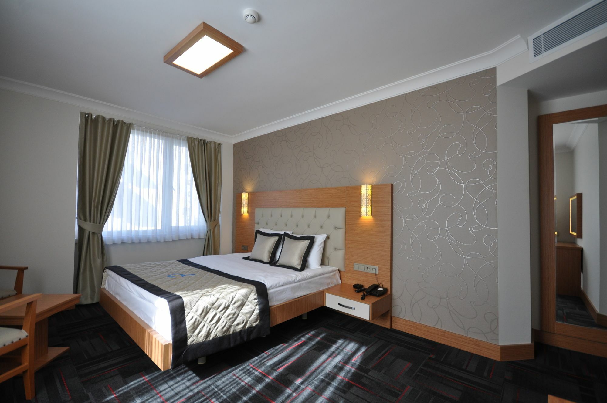 Double Comfort Hotel Анкара Экстерьер фото